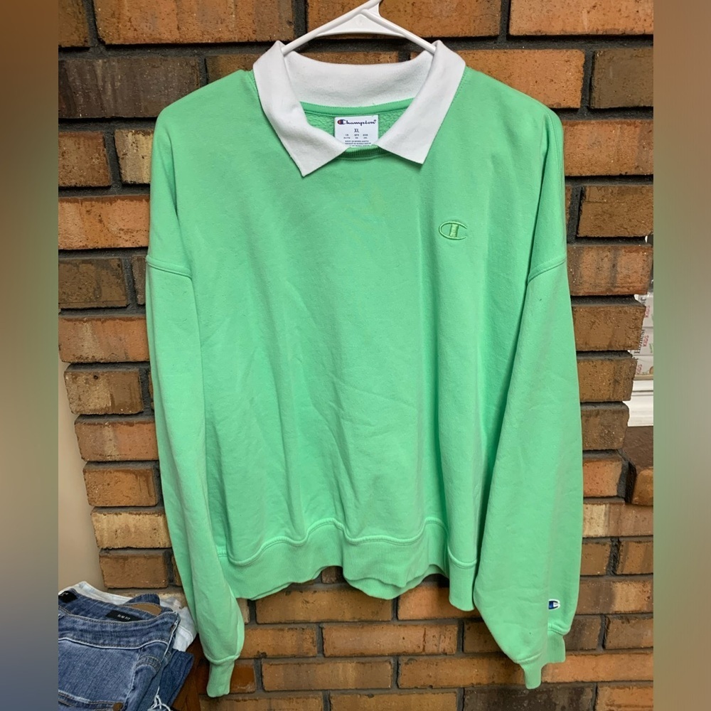 Champion Green Women’s Collared Sweat Shirt